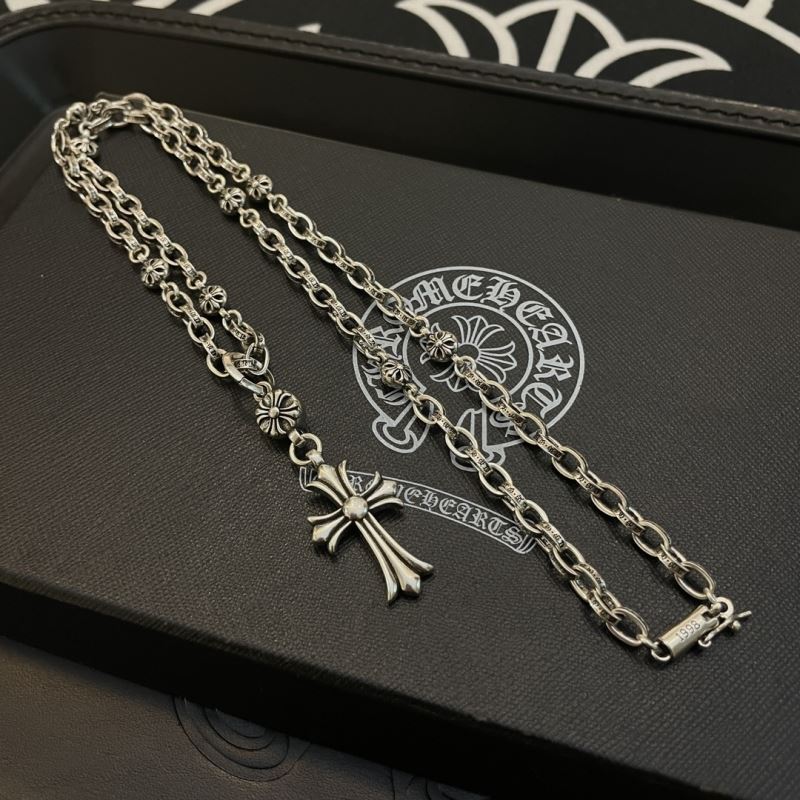 Ch*0me He**ts necklaces